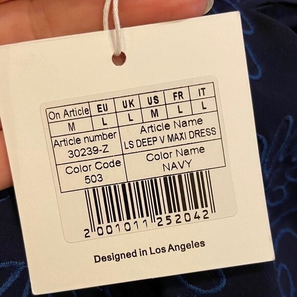 Honey Punch Coastal Vibes Embroidered Romper M NWT - Picture 14 of 14